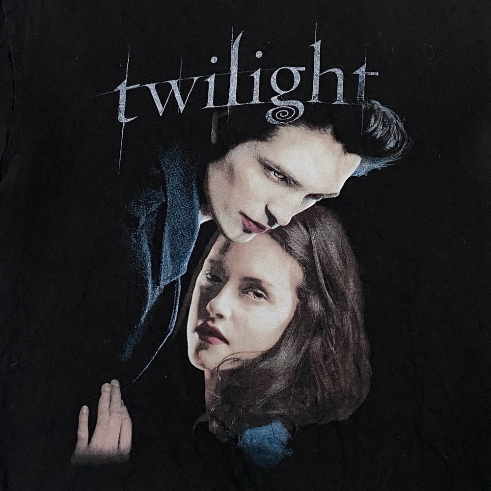 Twilight Saga Graphic Tee Womens L Black‎ Grunge Emo Alt Indie Vampirecore Y2K - Picture 3 of 6